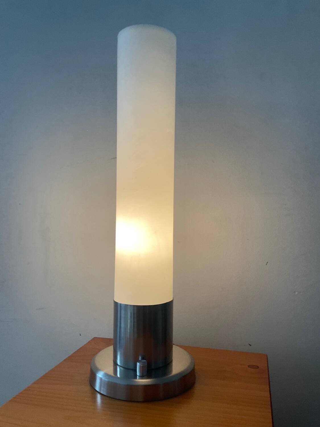 Vintage lamp in opaline and brushed aluminum