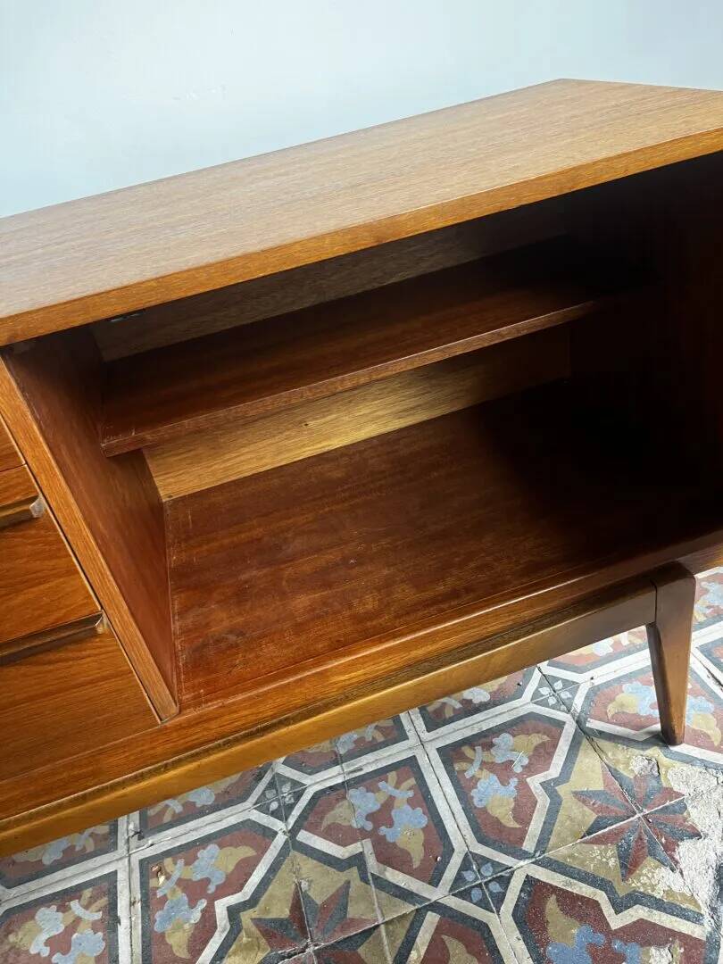 Buffet moderne du milieu du siècle – Meubles Stonehill