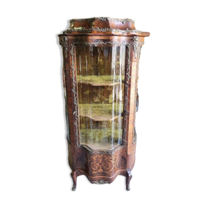 vitrine en marqueterie