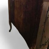 18th century Venetian chest of drawers