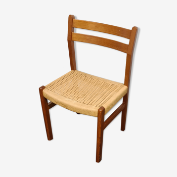 Vintage teak Danish desgn dining chair