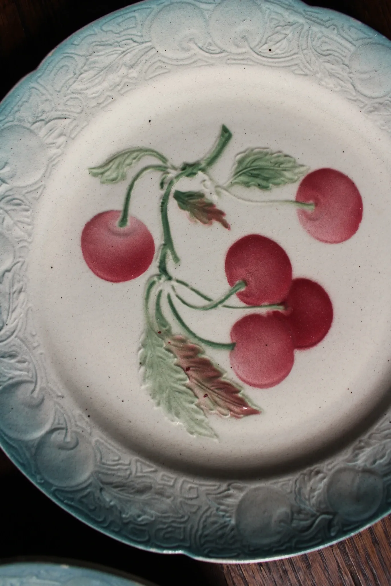 Small plates Barbotine Cherries K & G Saint Clément