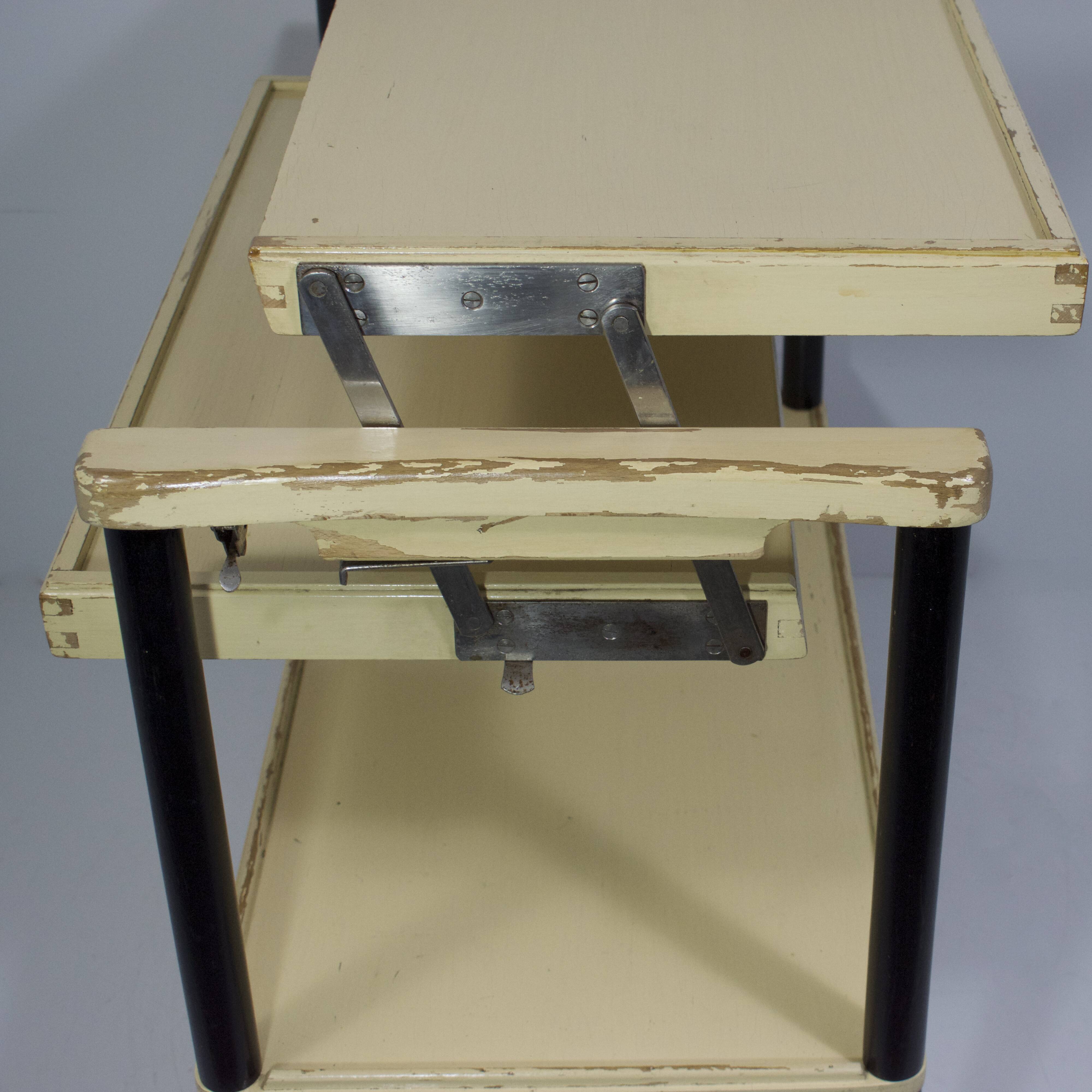 Gruco brand 3 trays served as a 1930s system, DRGM