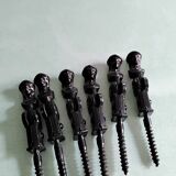 Shepherdesses for wooden shutters