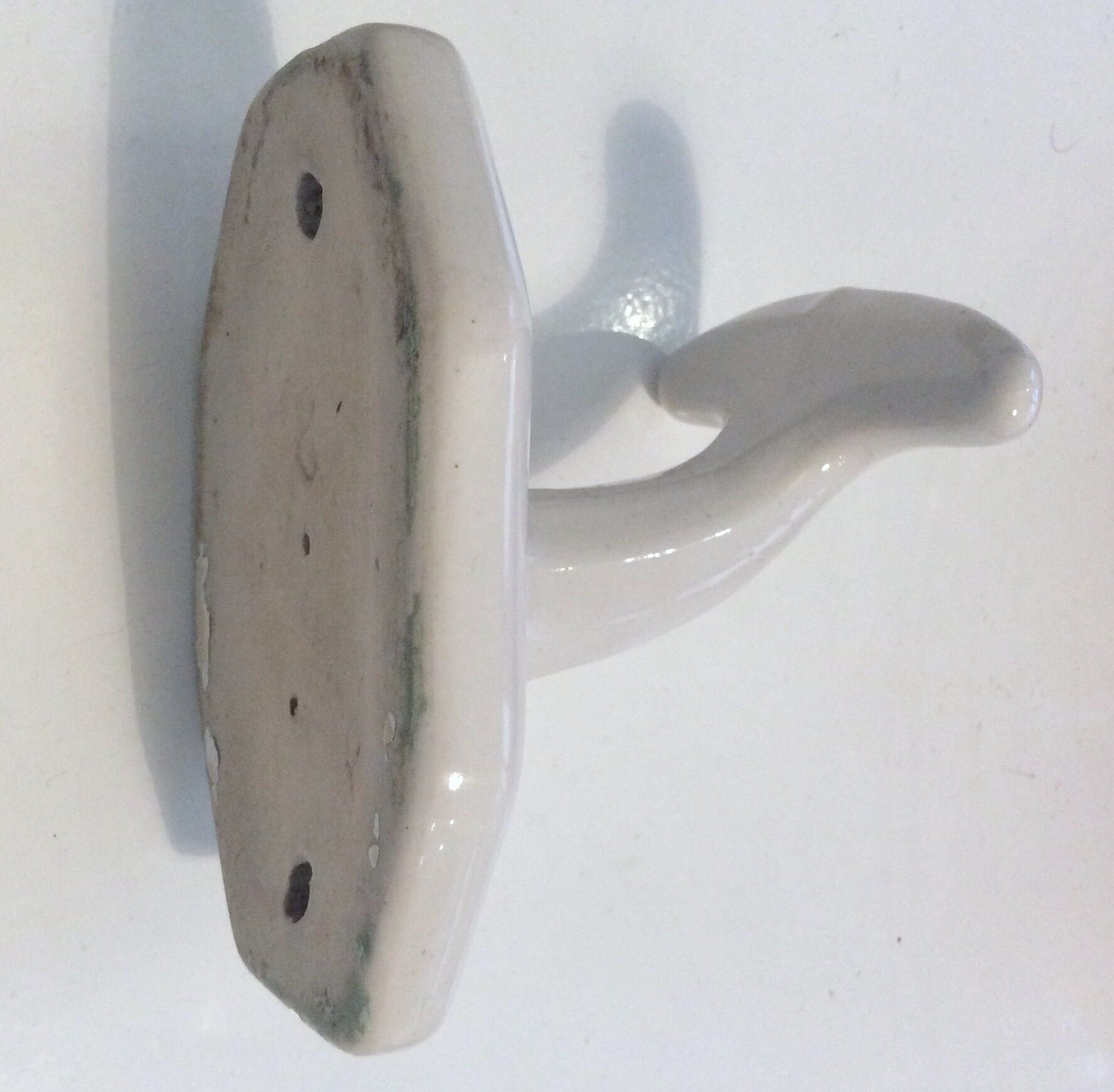 Patère en porcelaine