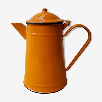 Cafetière émaillée