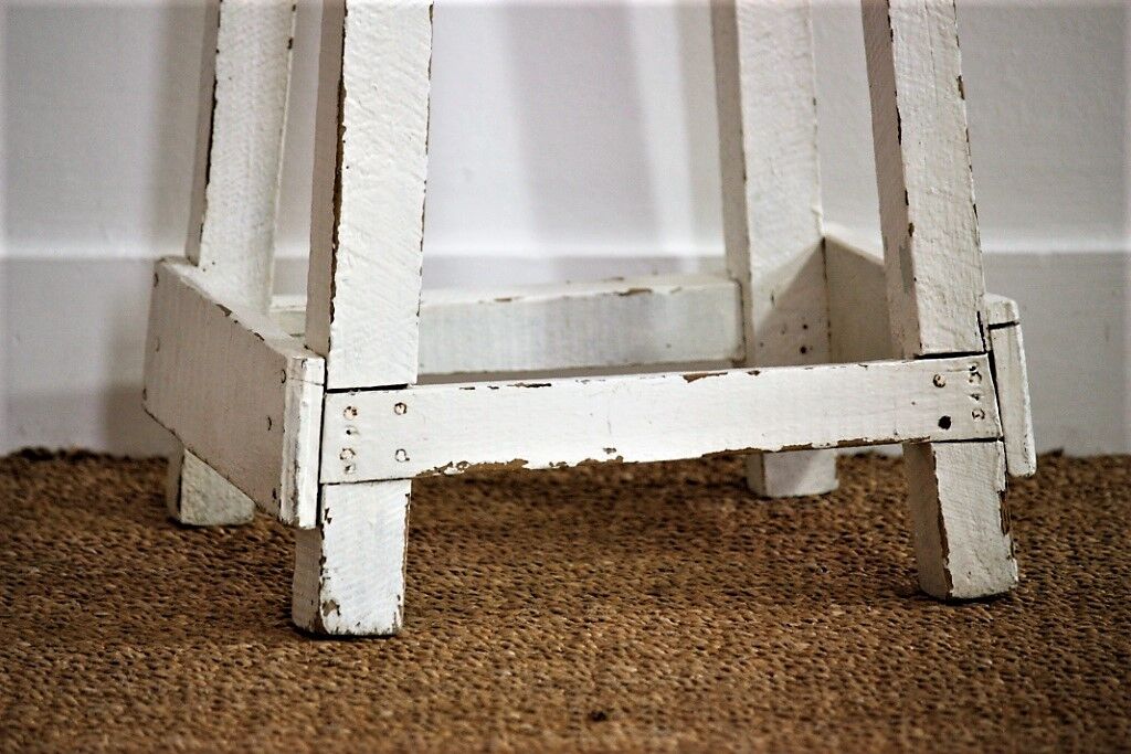 White barstool