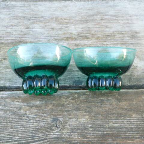 Lot de 2 coupelles en cristal vert foncé