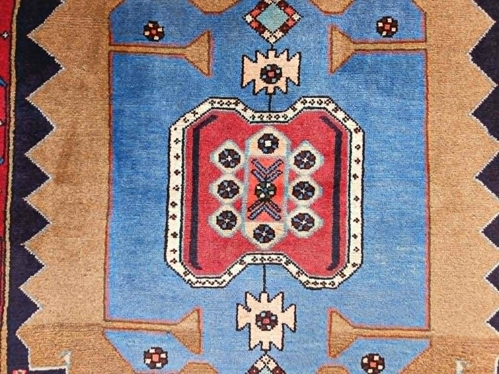 Handmade Persian carpet Koliaï