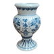 Petit vase vintage style Delft bleu blanc sur piédouche