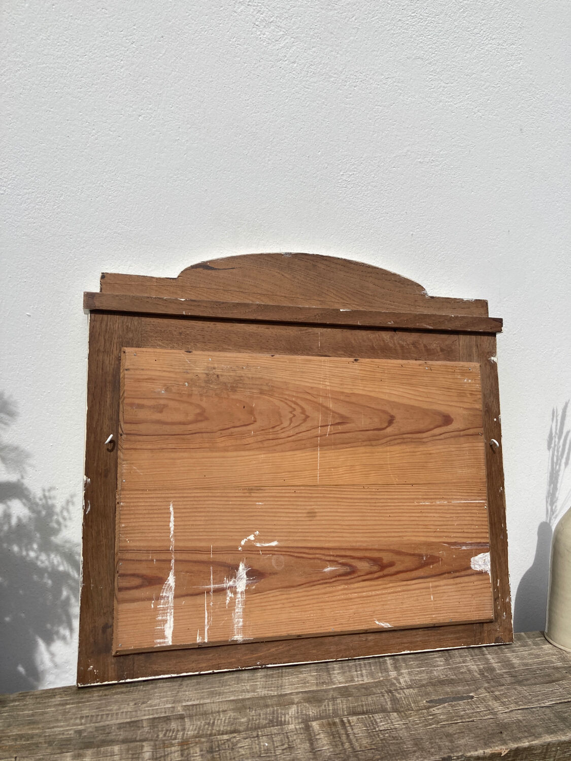 Art Deco mirror in rectangular white carved wood 58x65cm