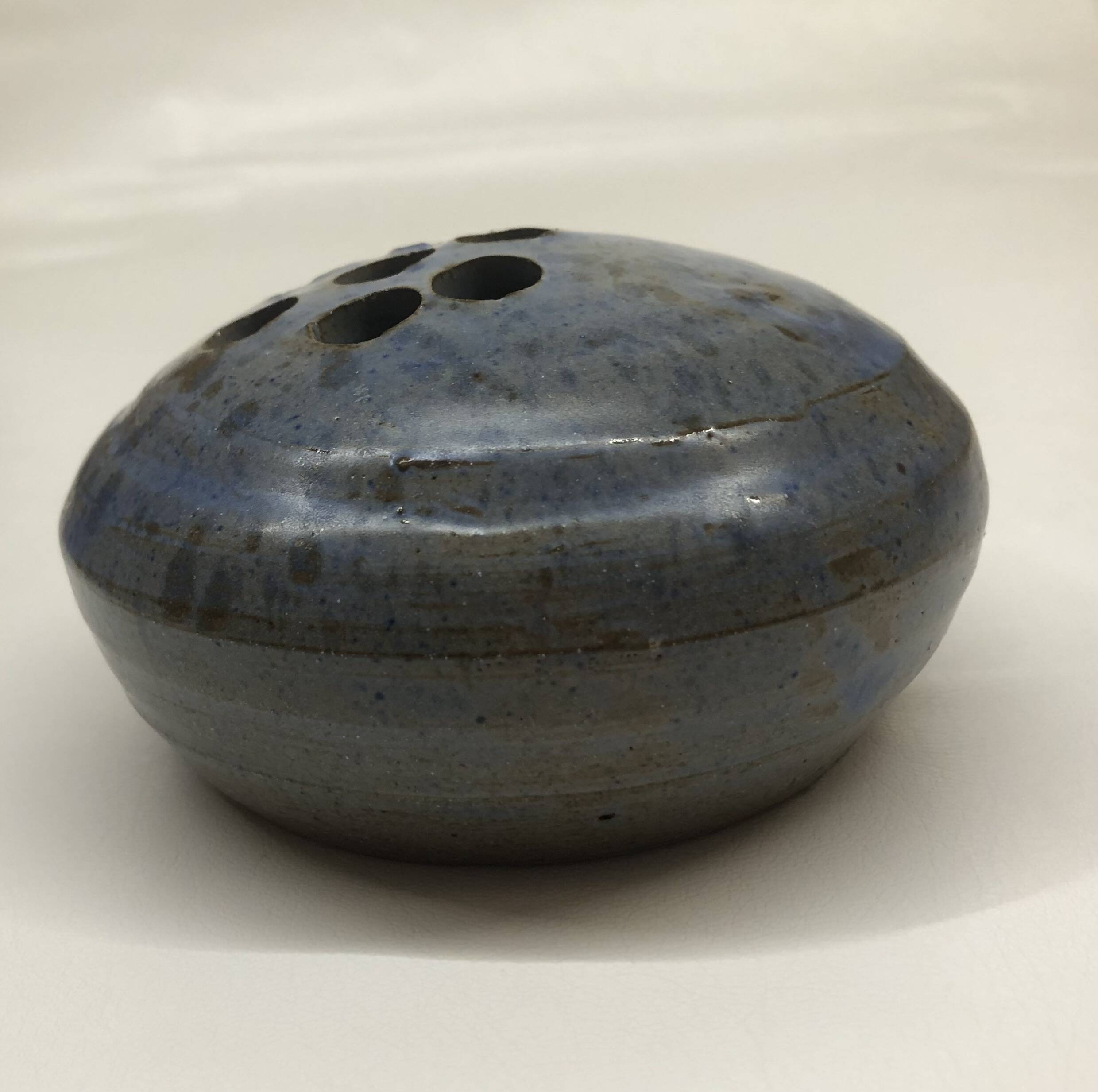 Rhoda Giethoorn ceramic flower vase