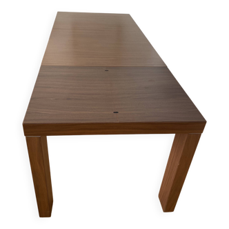 Extendable walnut table