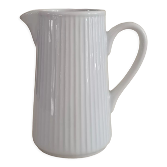 Pillivuyt pitcher