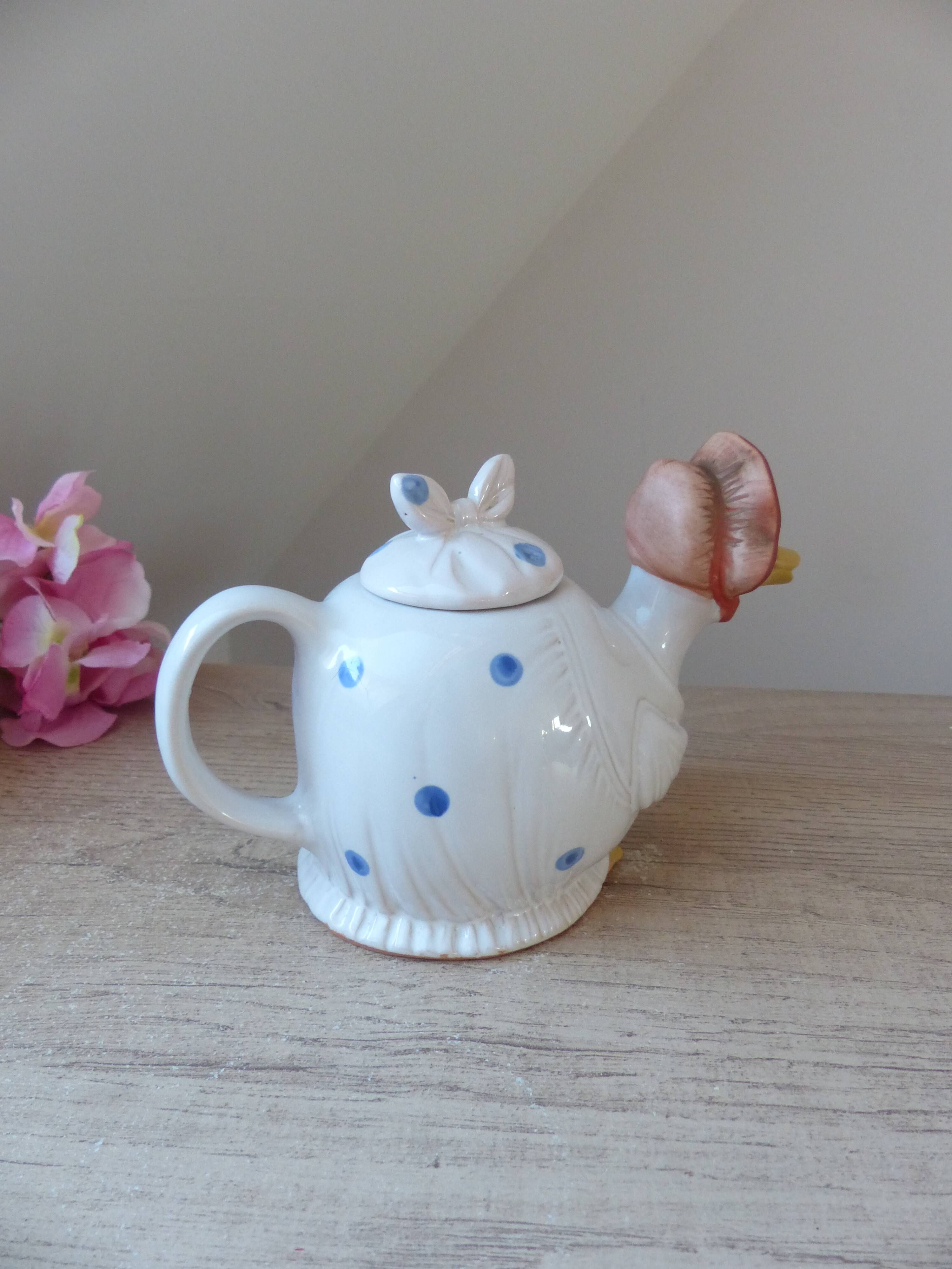 Madame Goose Stoneware Teapot with Umbrella and Bonnet