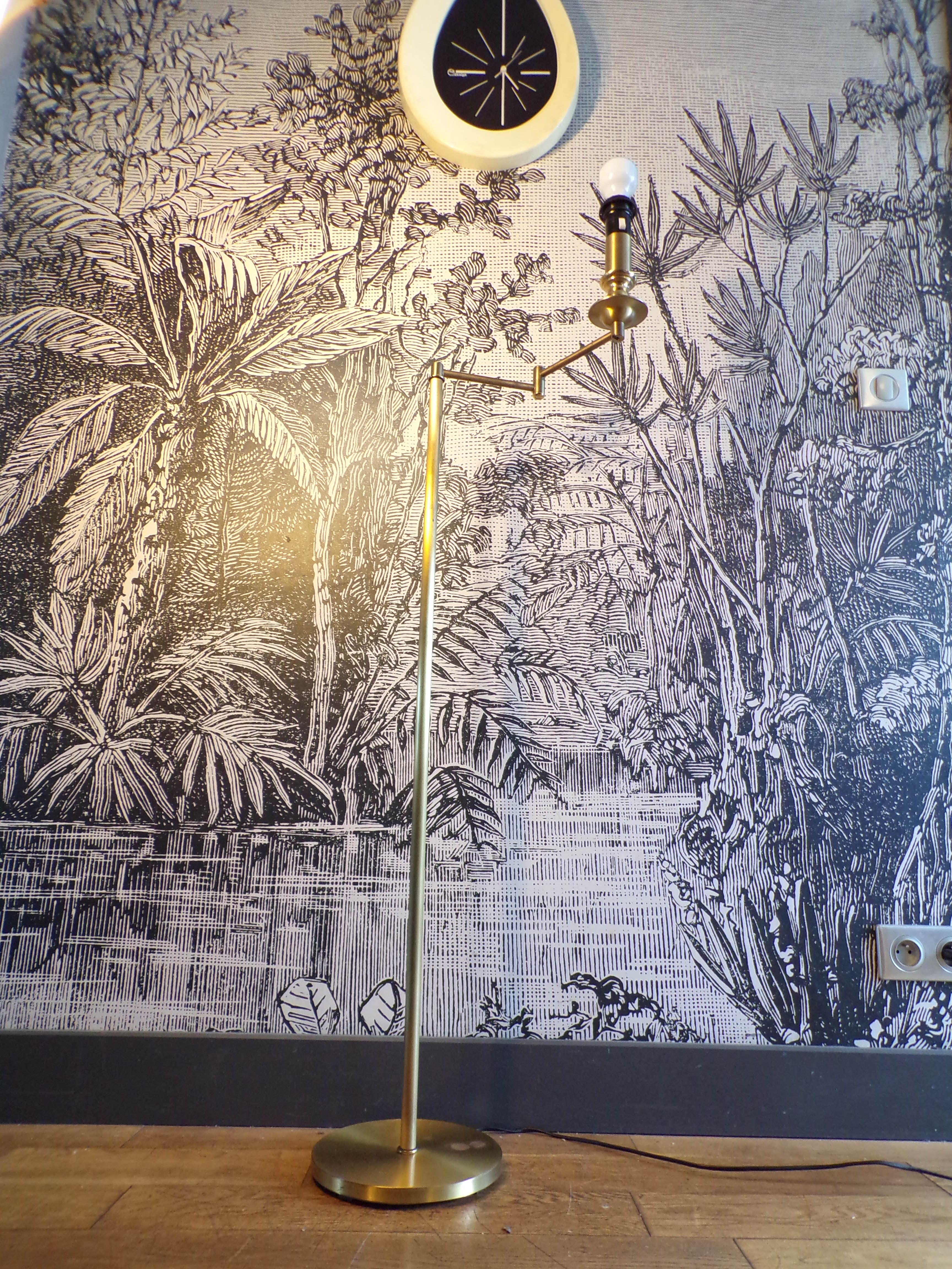 Vintage e-reader floor lamp