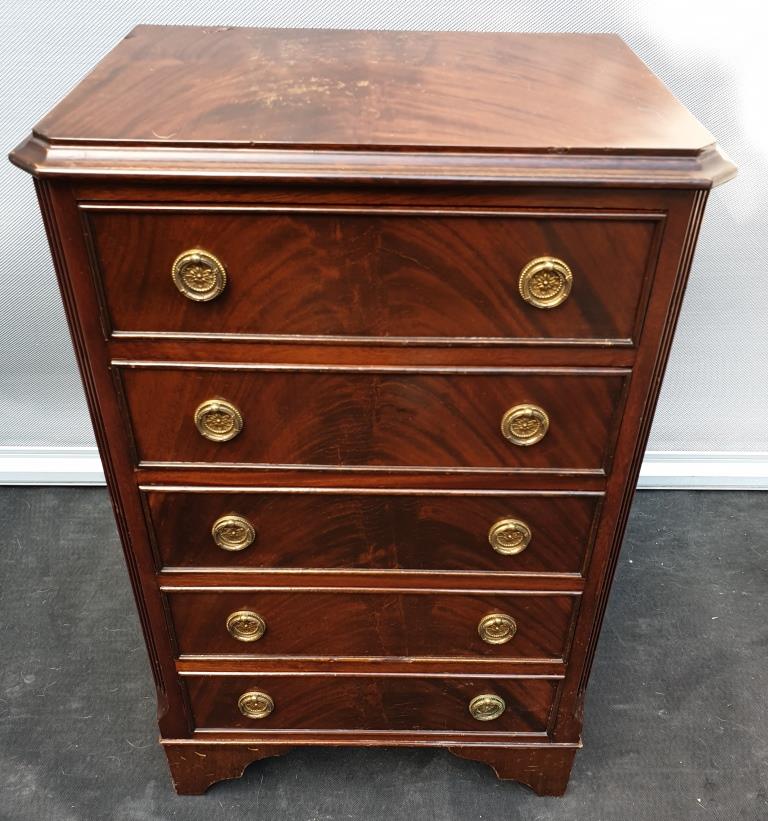 English mahogany georgian style dresser