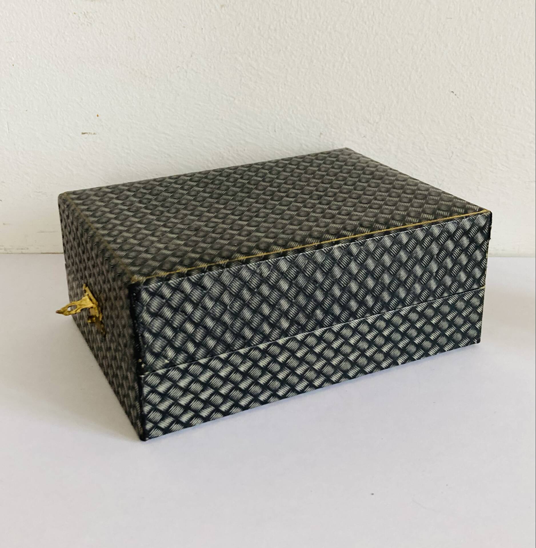Art Nouveau silver-plated napkin holder with hallmark + case