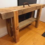 Carpenter's workbench