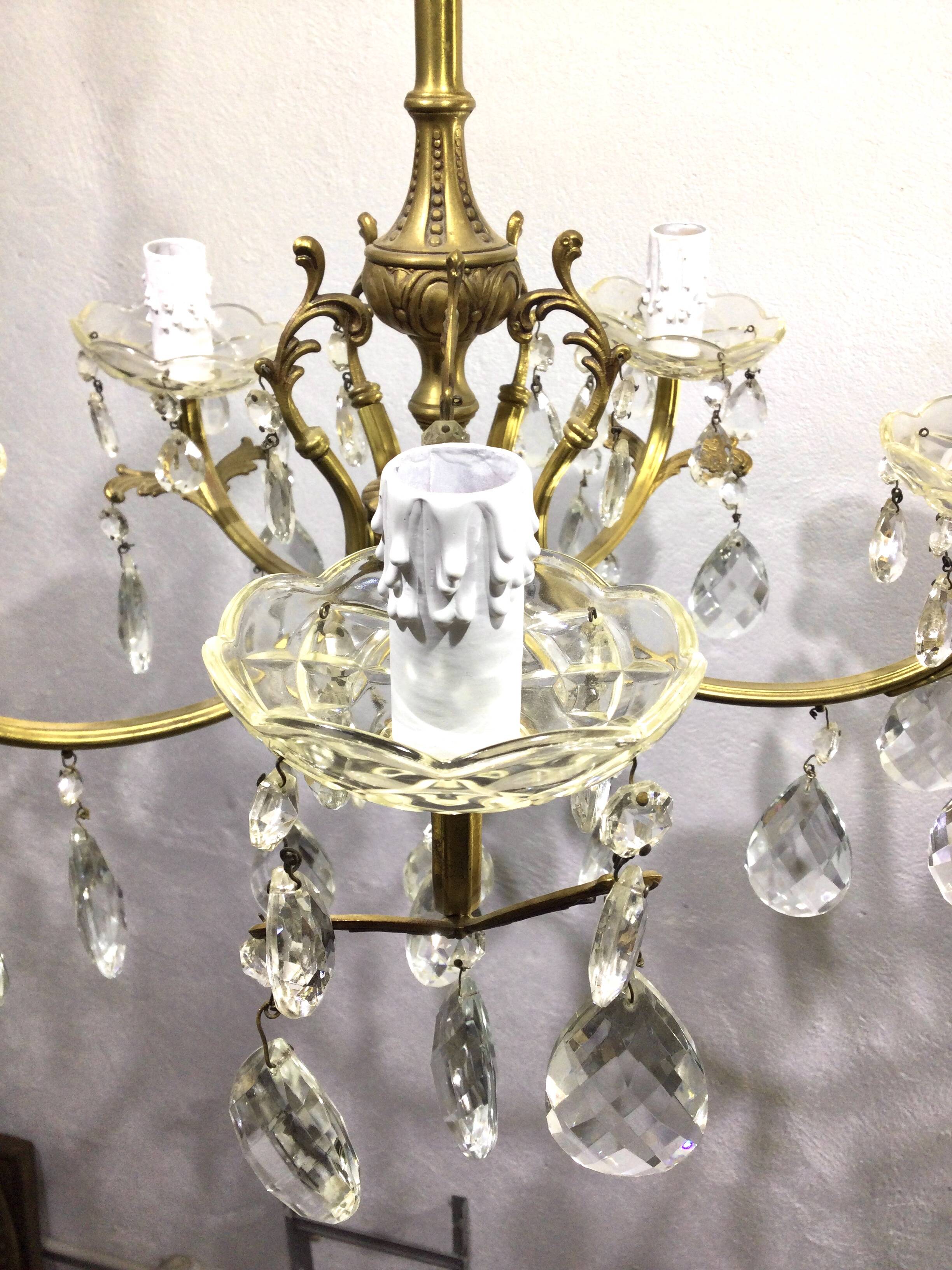 5-light chandelier in brass and tassels