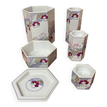 Set of five scandinavian design ceramics.