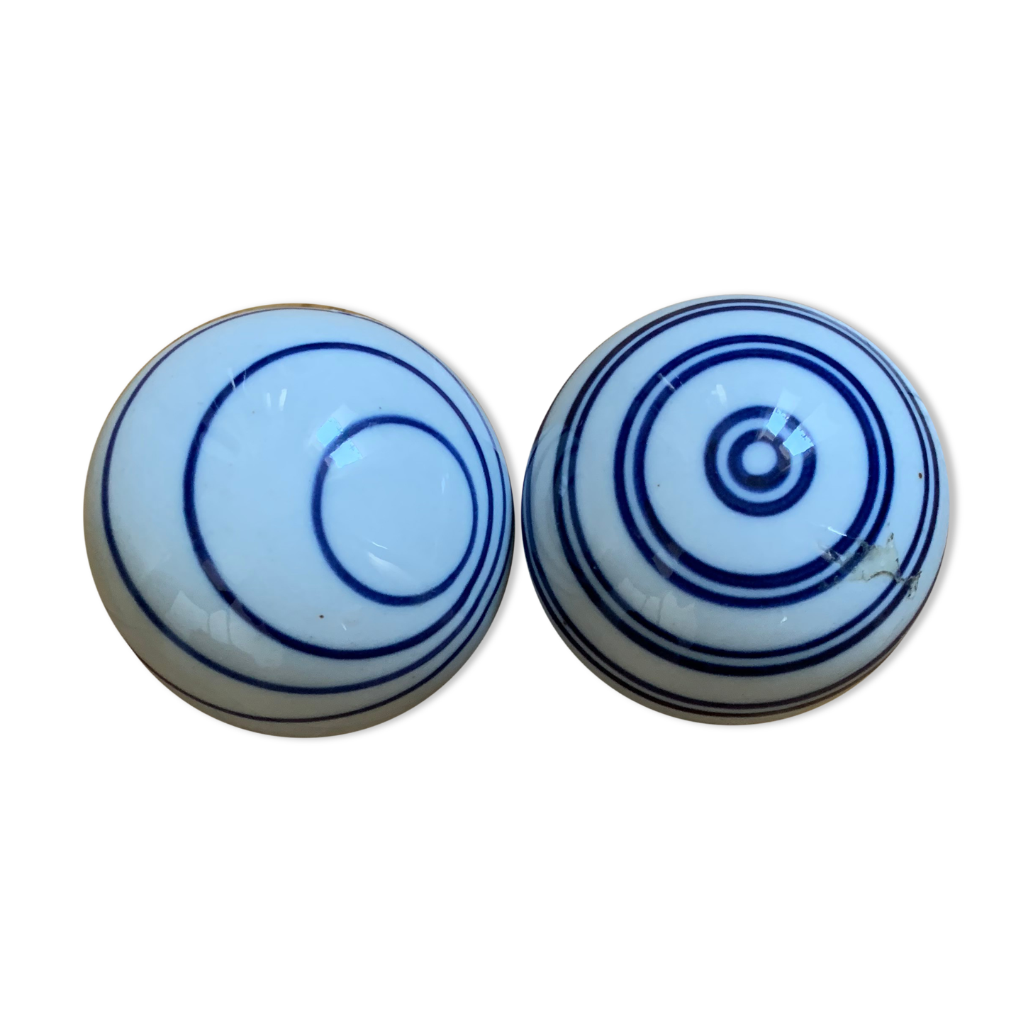 Chinese porcelain paper press