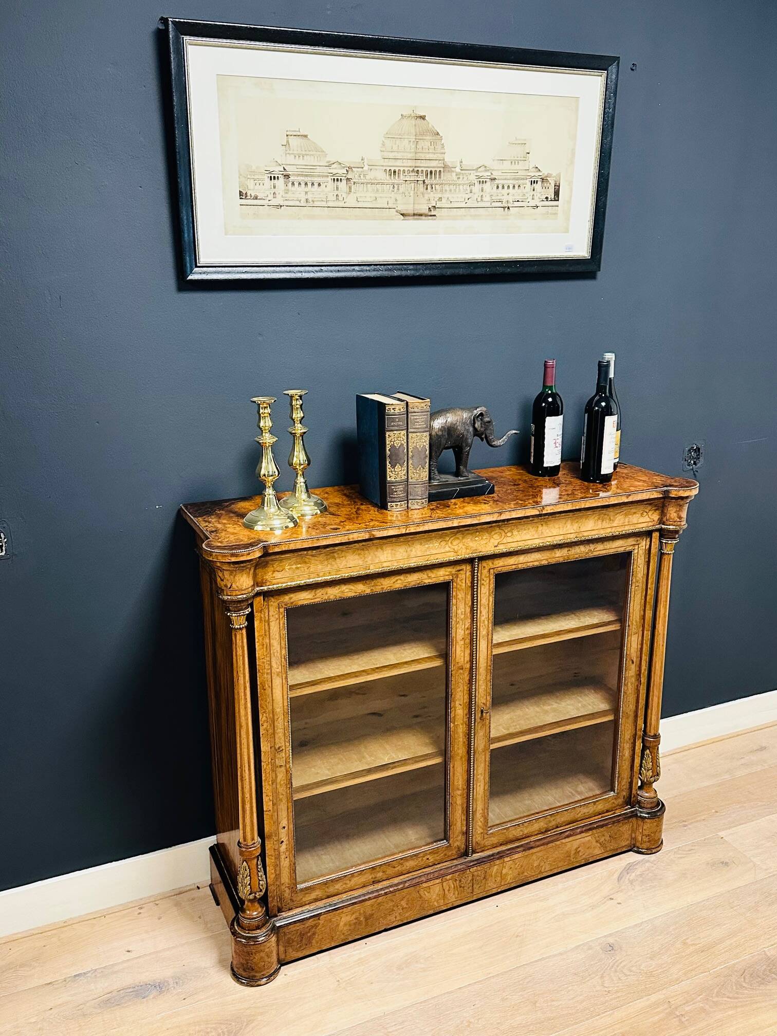 Bibliothèque ancienne