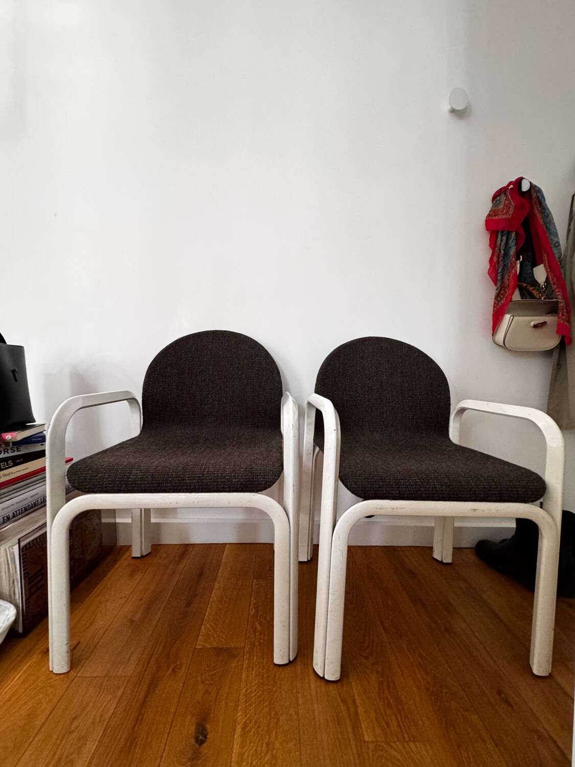 Fauteuils Orsay par Gae Aulenti pour Knoll