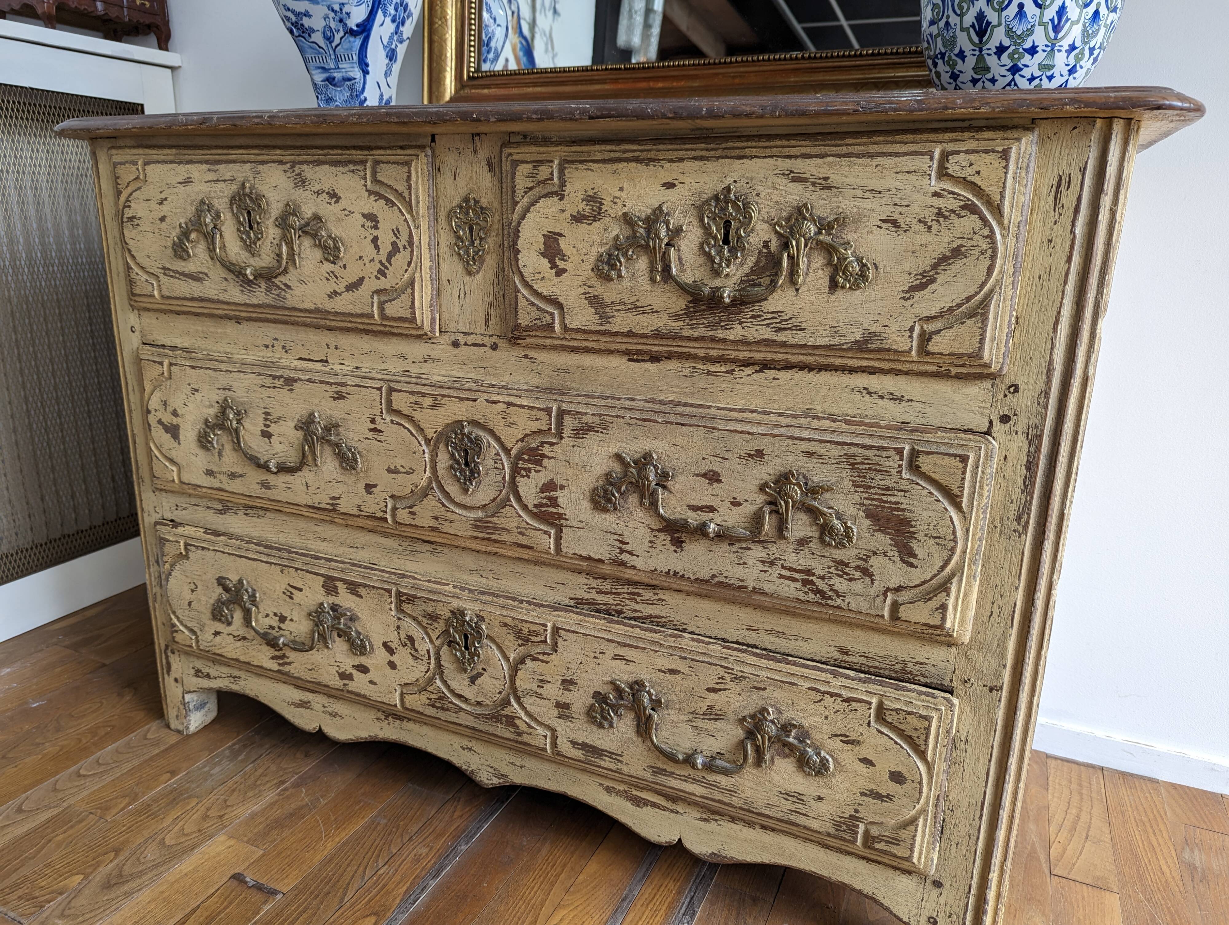 Patinated chest of drawers XVIII era