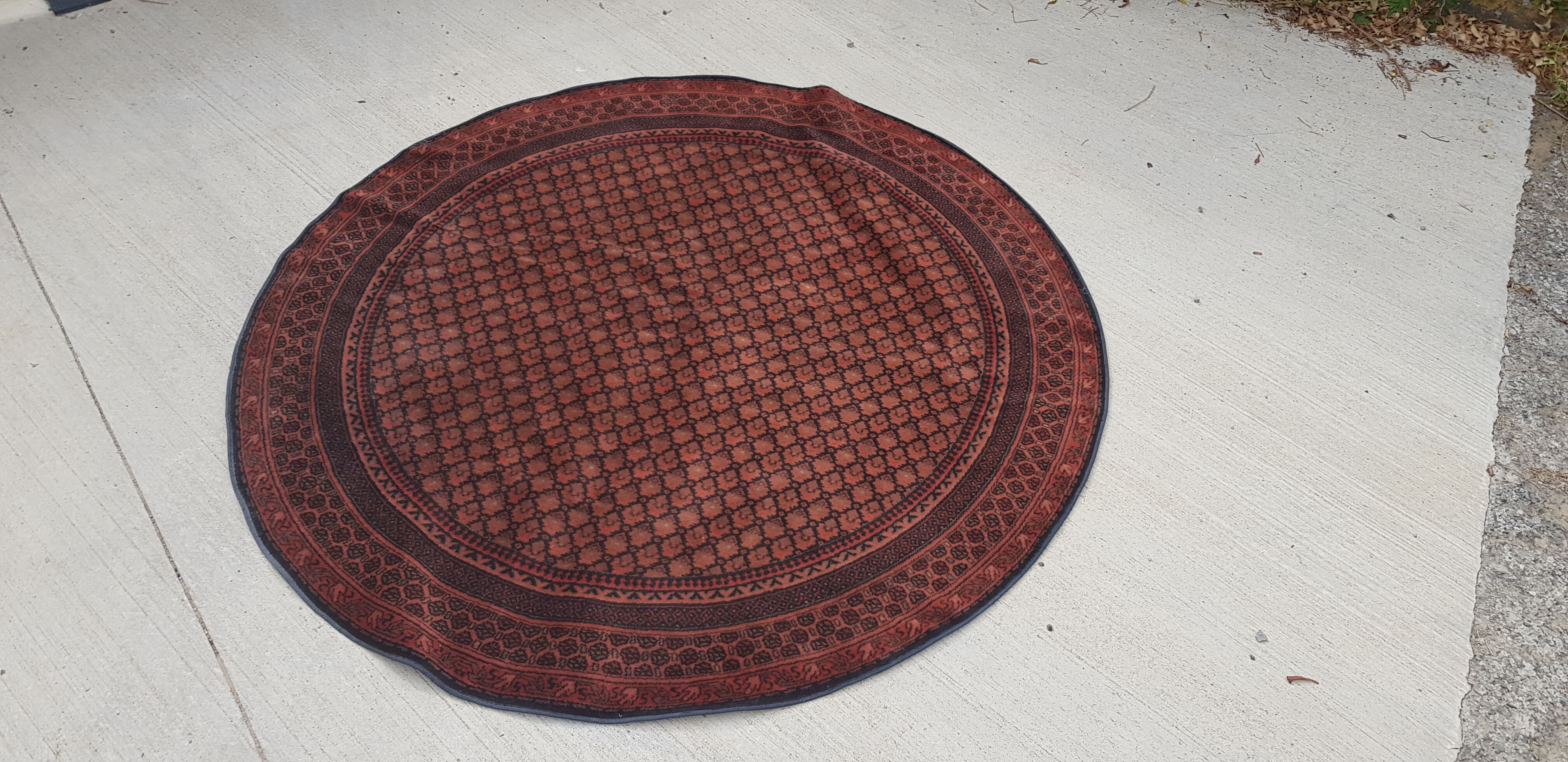 Modern round carpet 190cm diameter handmade