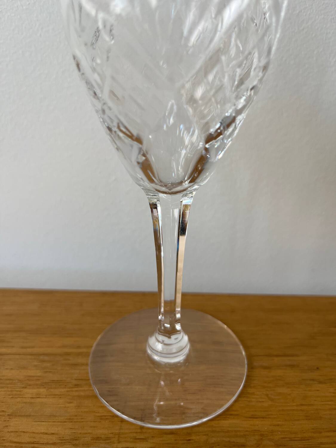 St Louis Chantilly wine glass