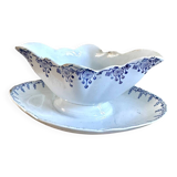 Old sauce boat