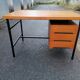 Bureau. vintage. année. 60