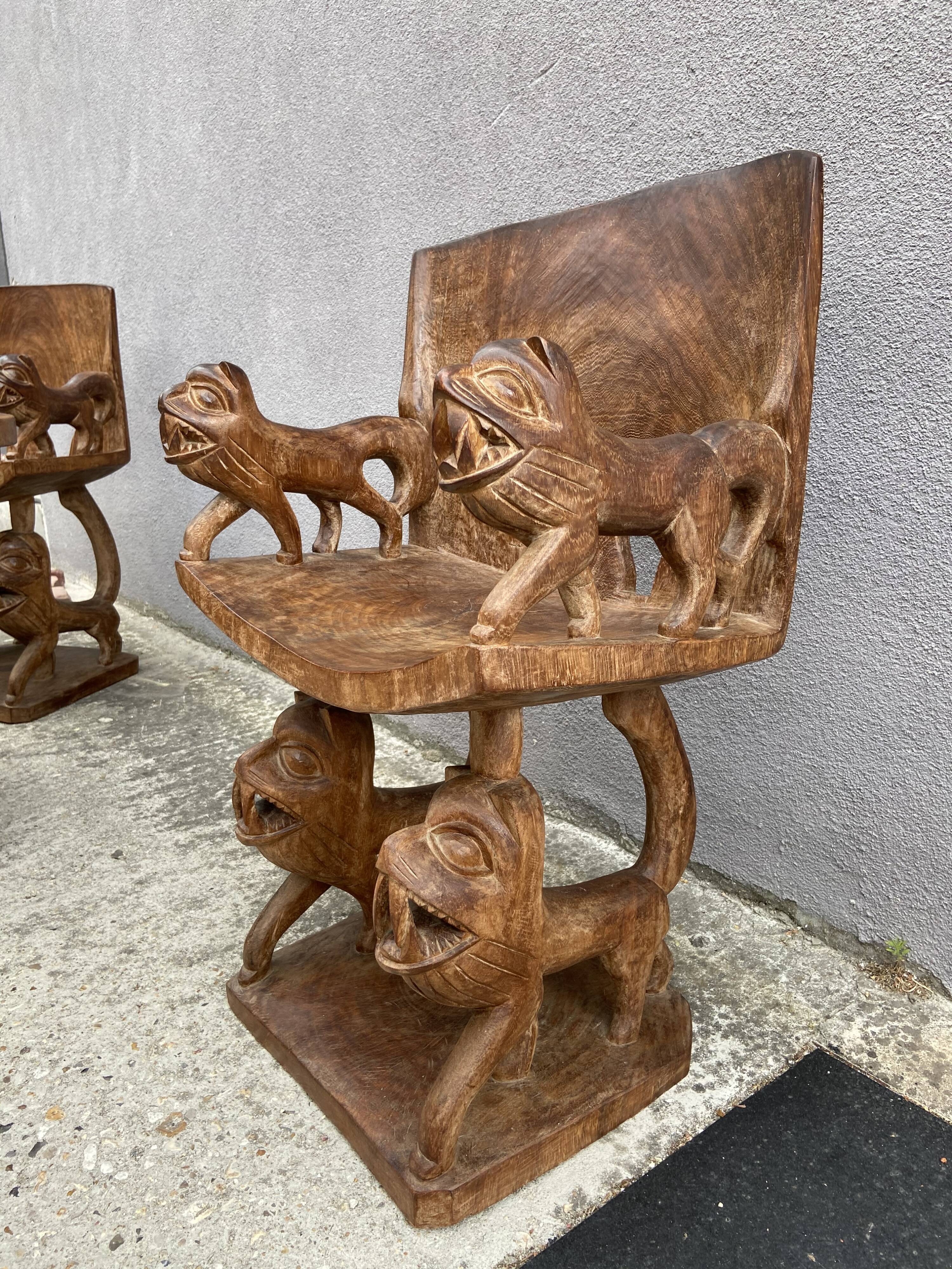 Wooden African lounge