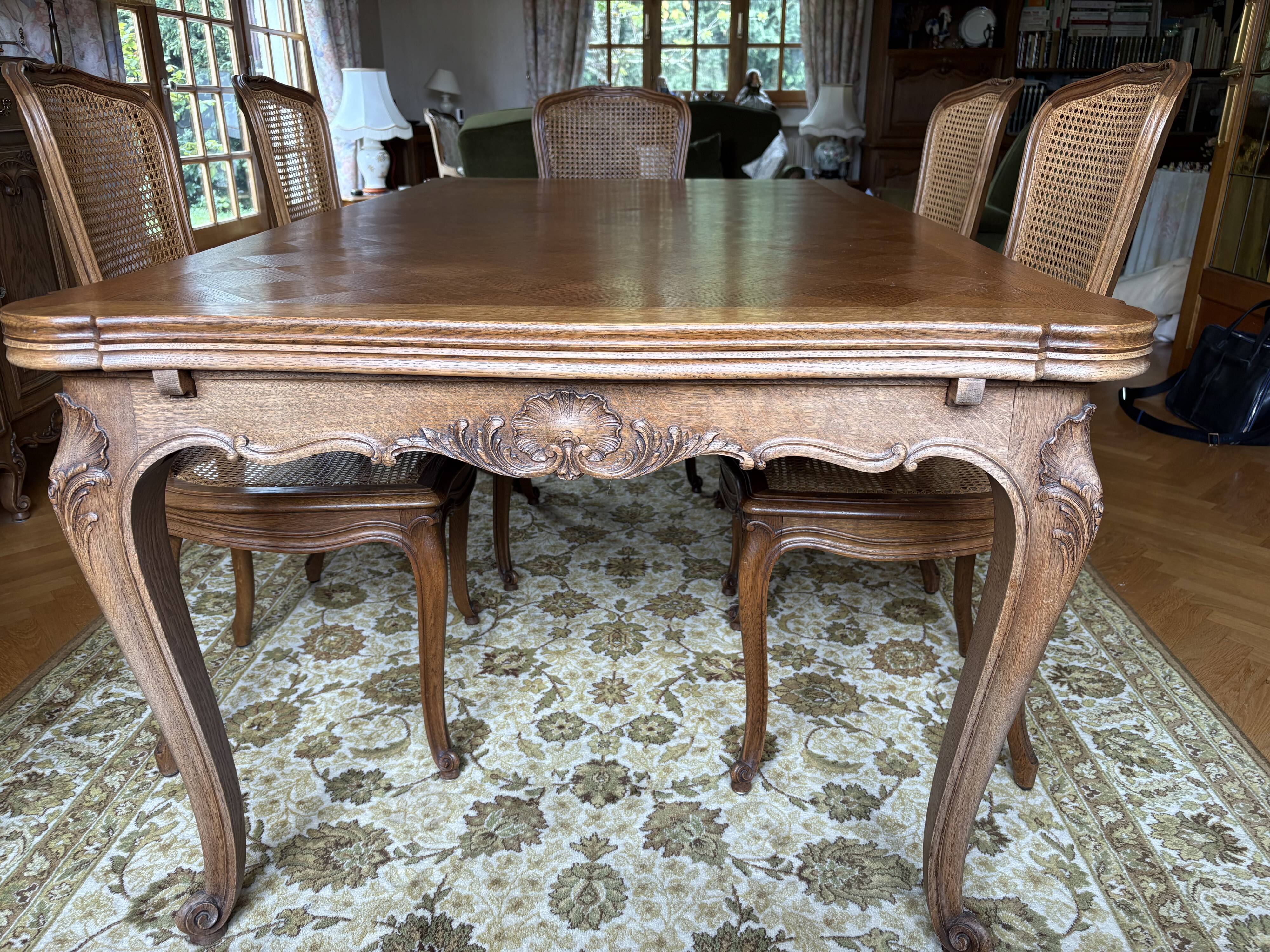 Dining table with extension