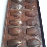 mold 12 old madeleines
