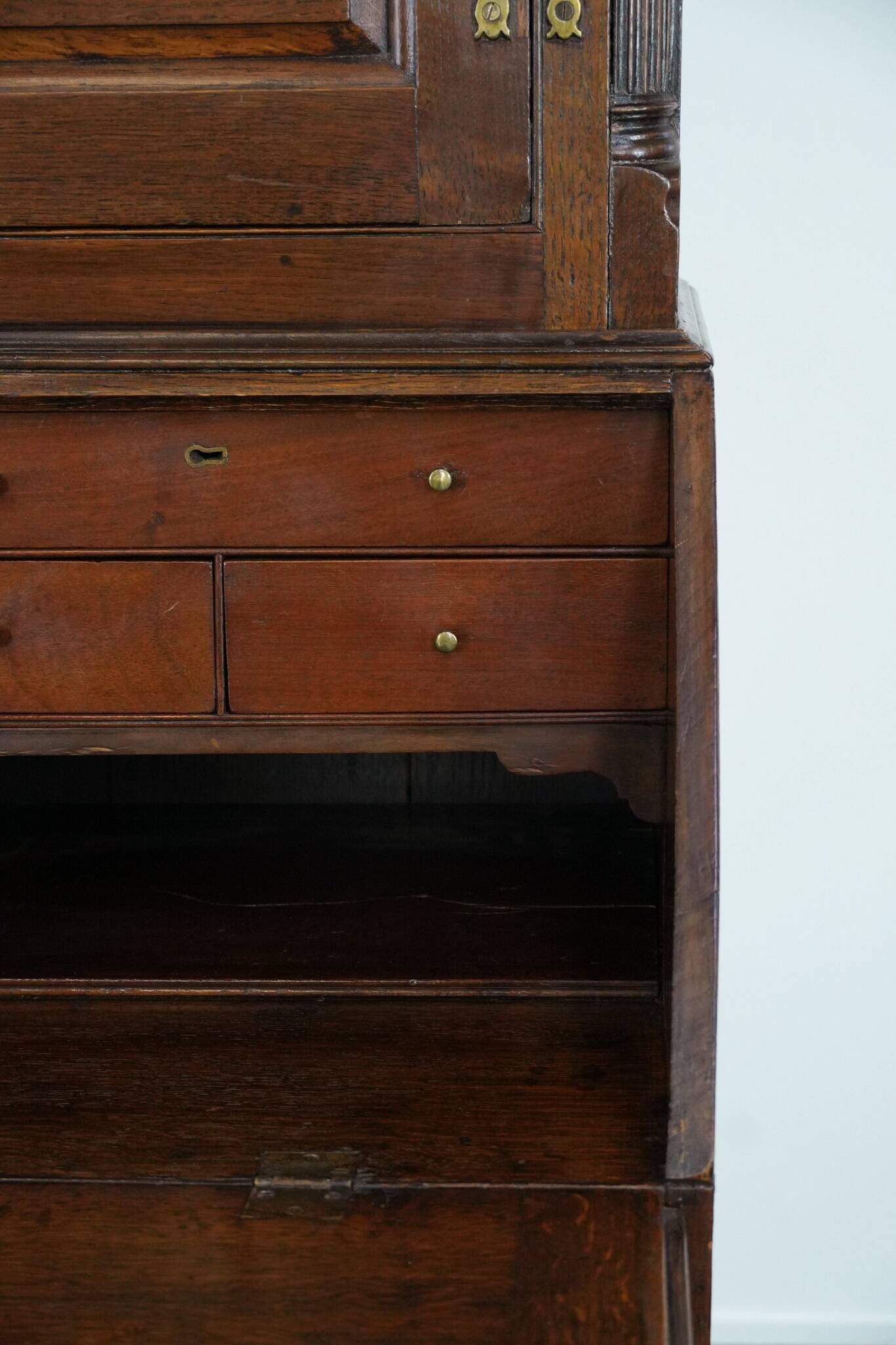 Antique English 18th-century desk/bookcase with a beautiful interior