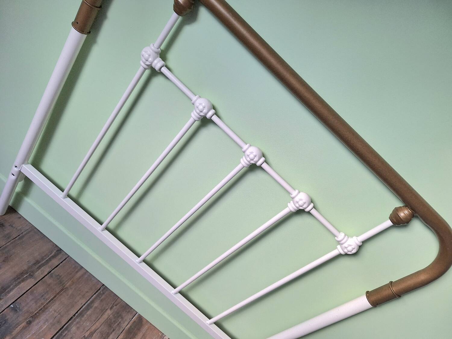 Asper metal headboard in white/brass color LA REDOUTE INTERIEURS
