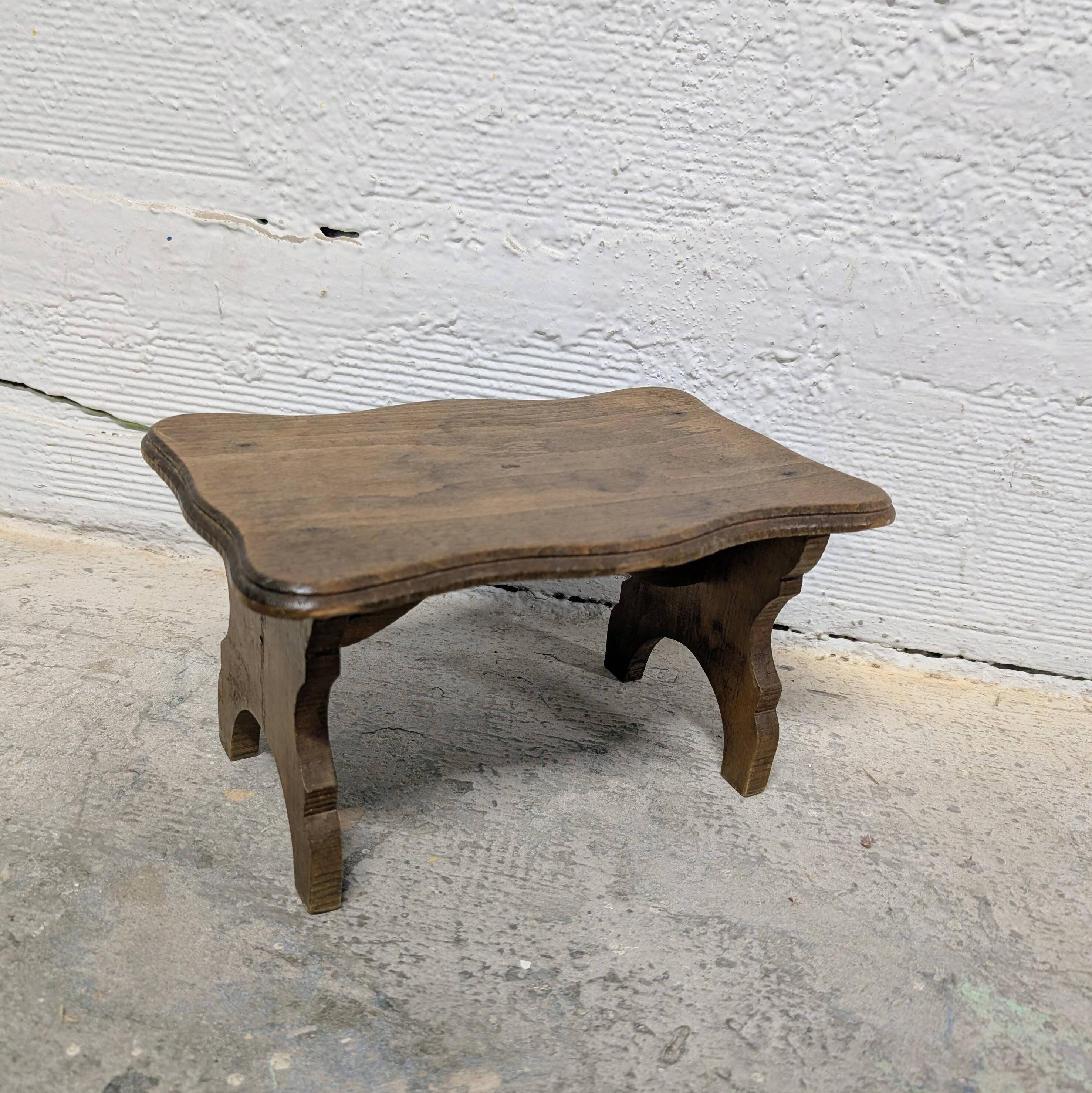 Repose-pieds en bois