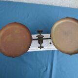 White enamelled cast-iron roberval balance