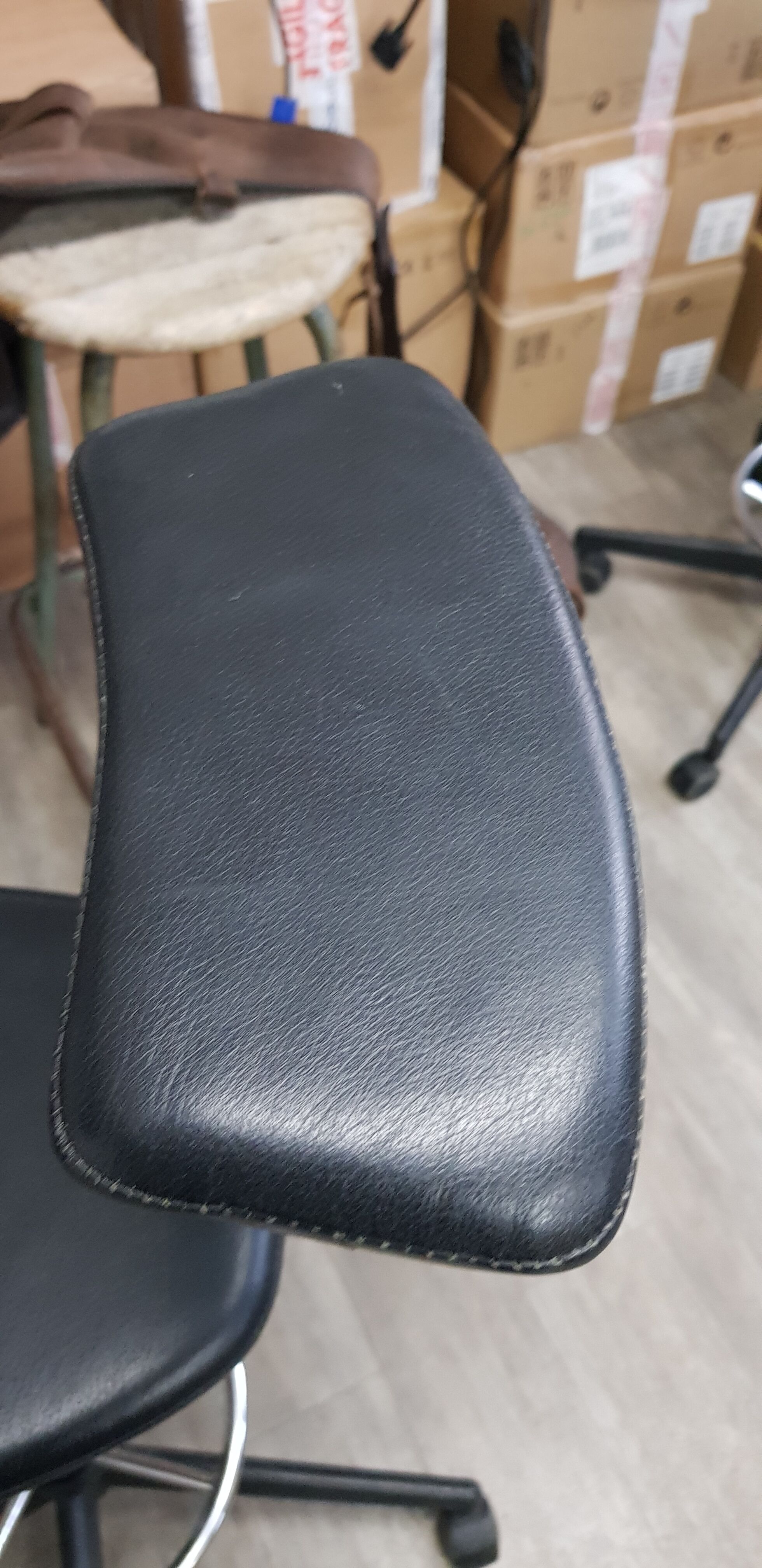 George Nelson Perch Stool Vitra Edition