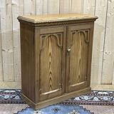 English buffet XIXth in pitch pine