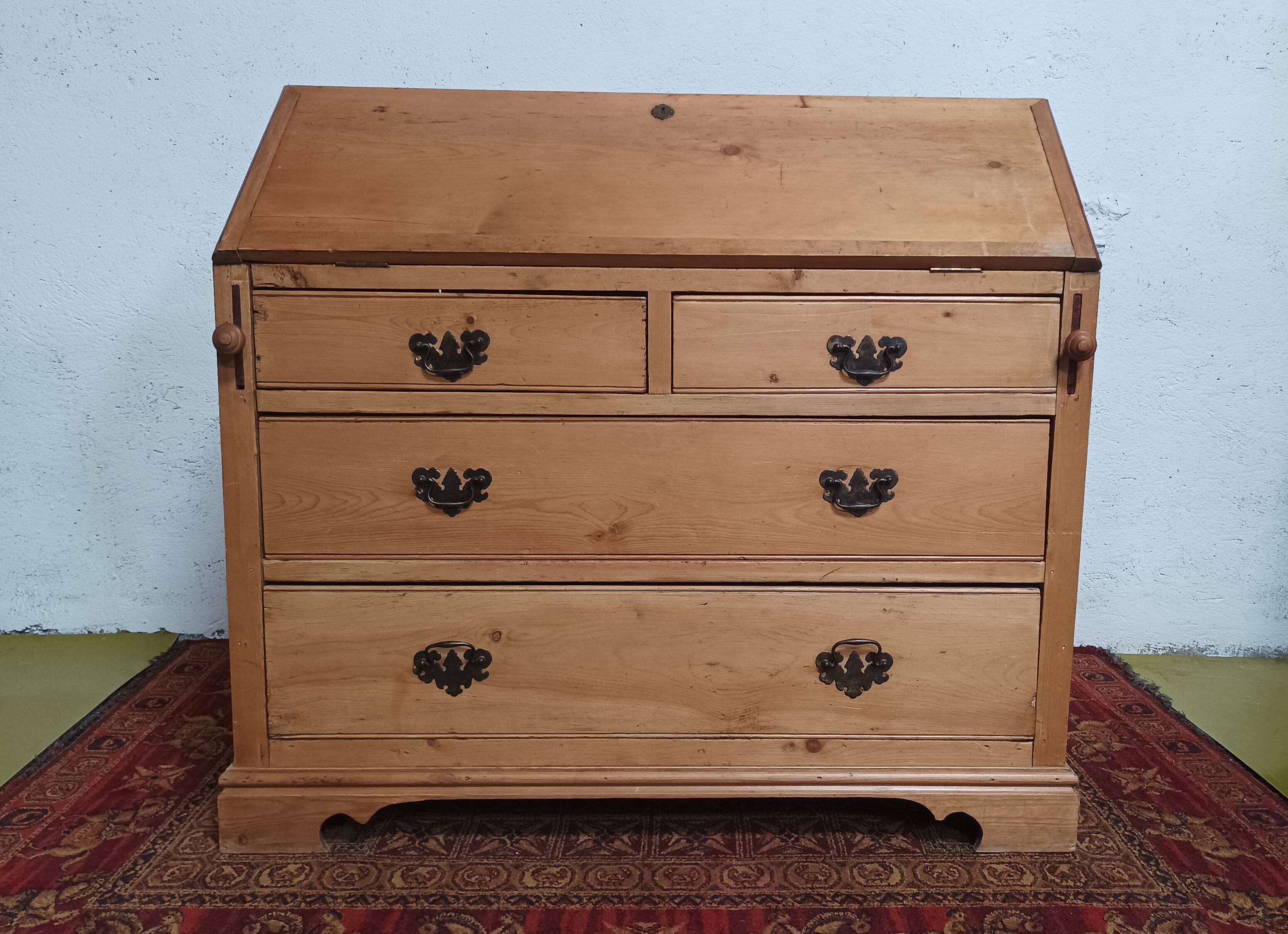 Slope desk, 19th century pine scriban