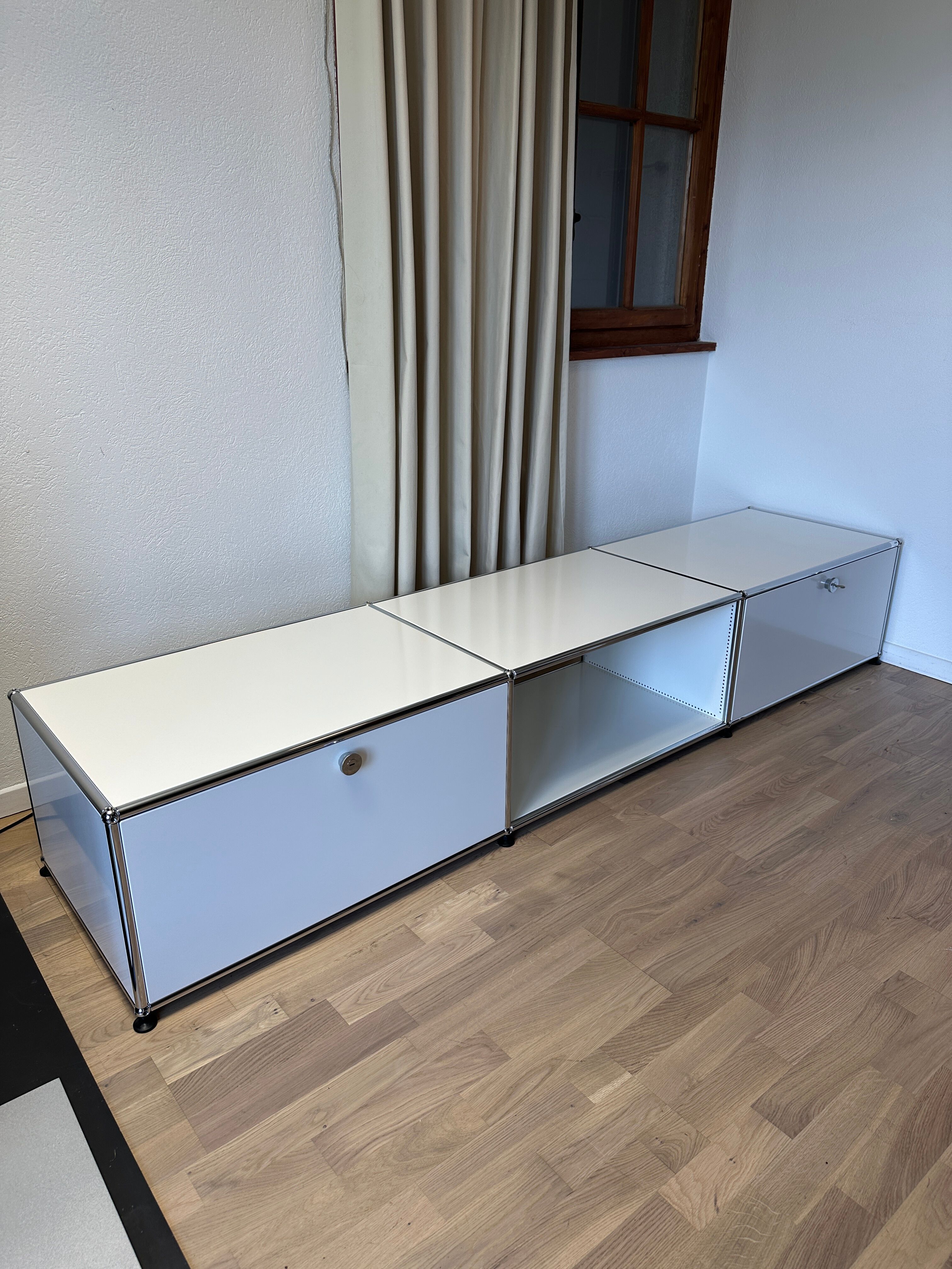 USM Haller TV unit in Pure White