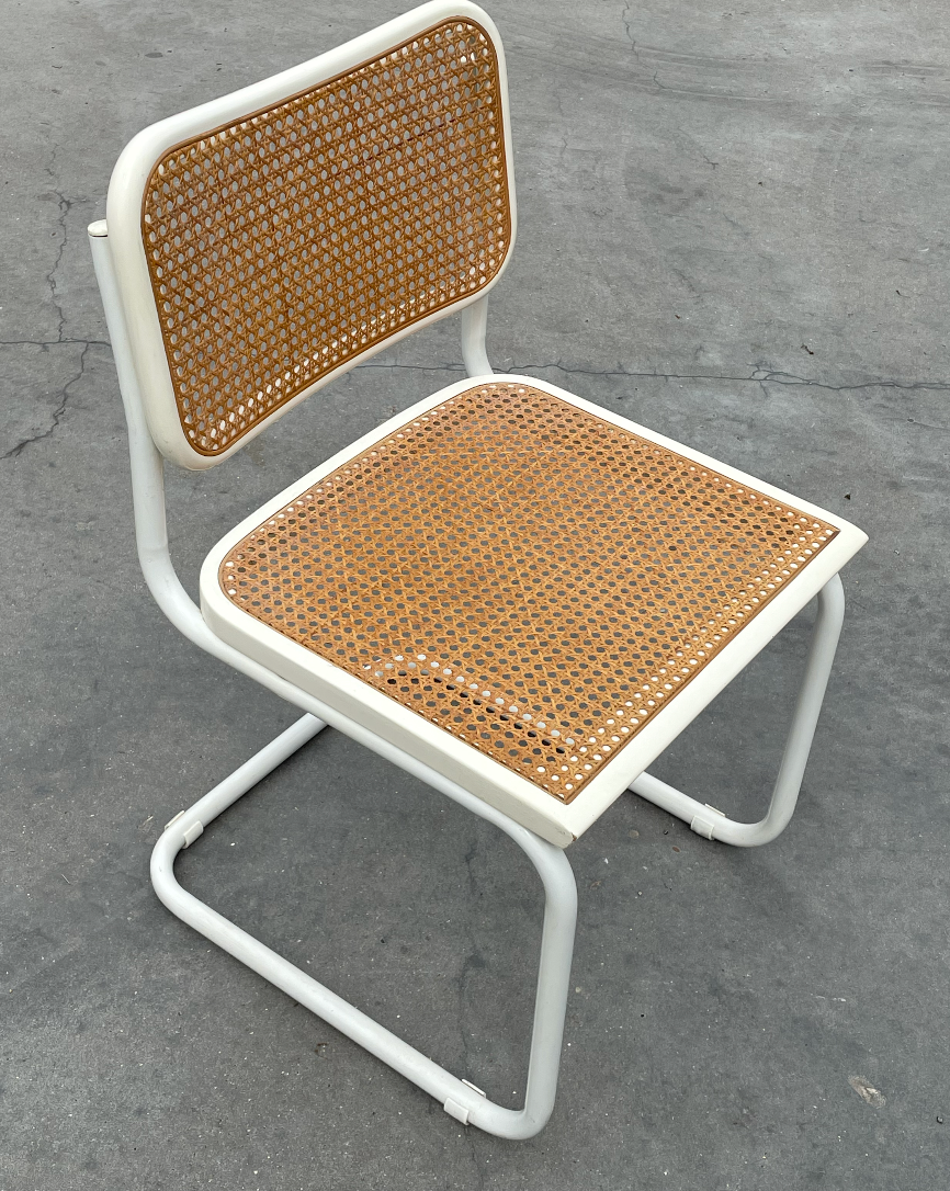 Set of 4 Cesca b32 model chairs in white by Marcel Breuer