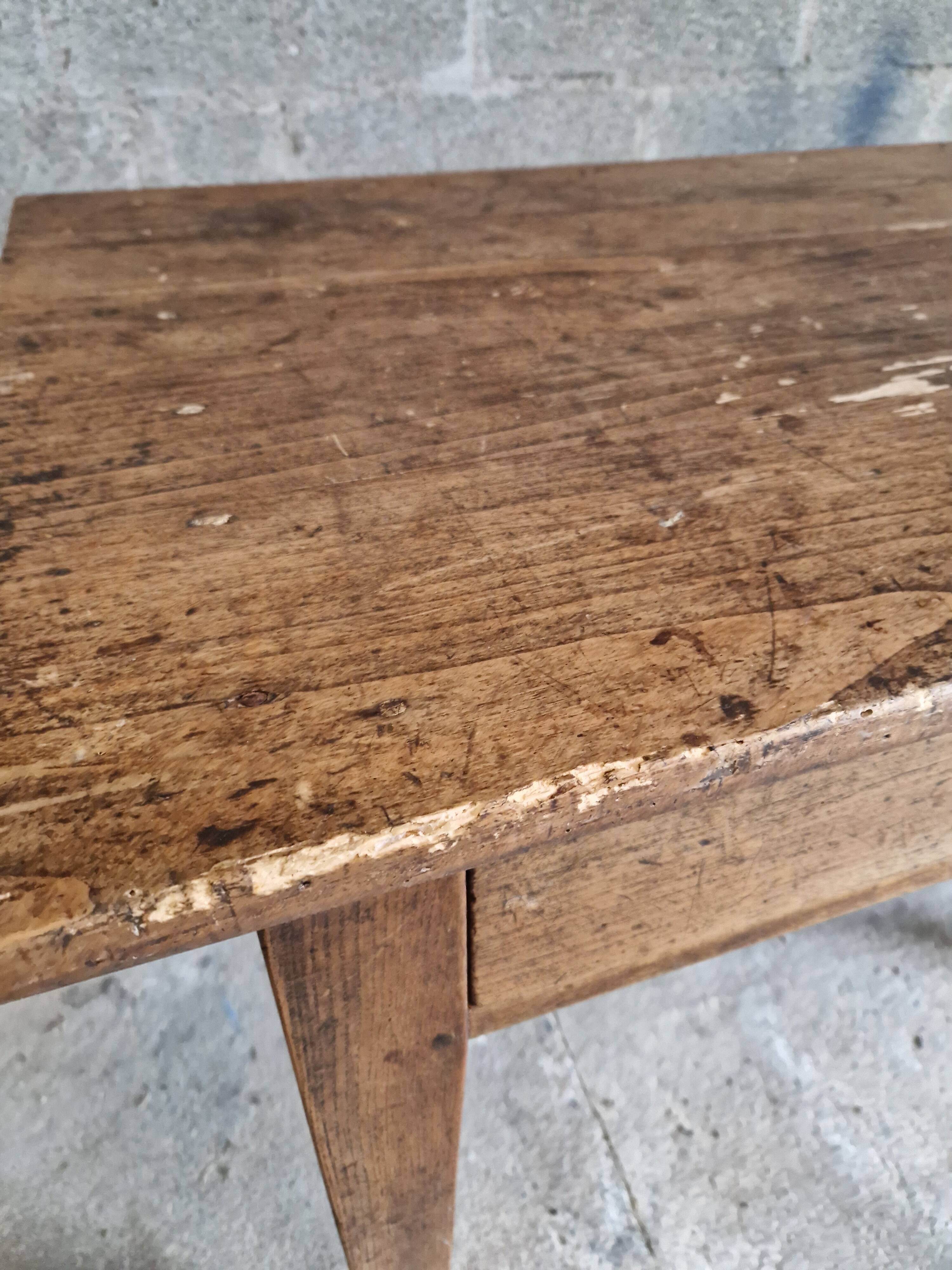 Farm table