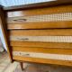Commode vintage bois et cannage