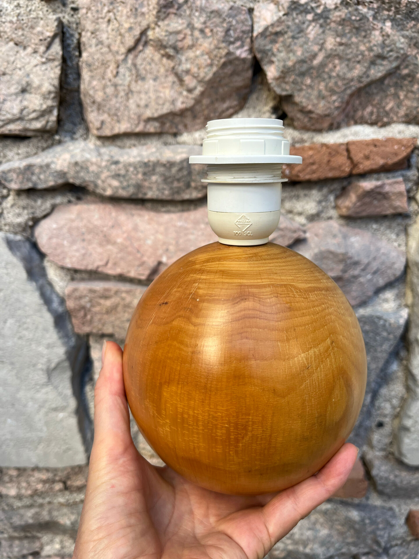 Pied de lampe boule bois massif années 80