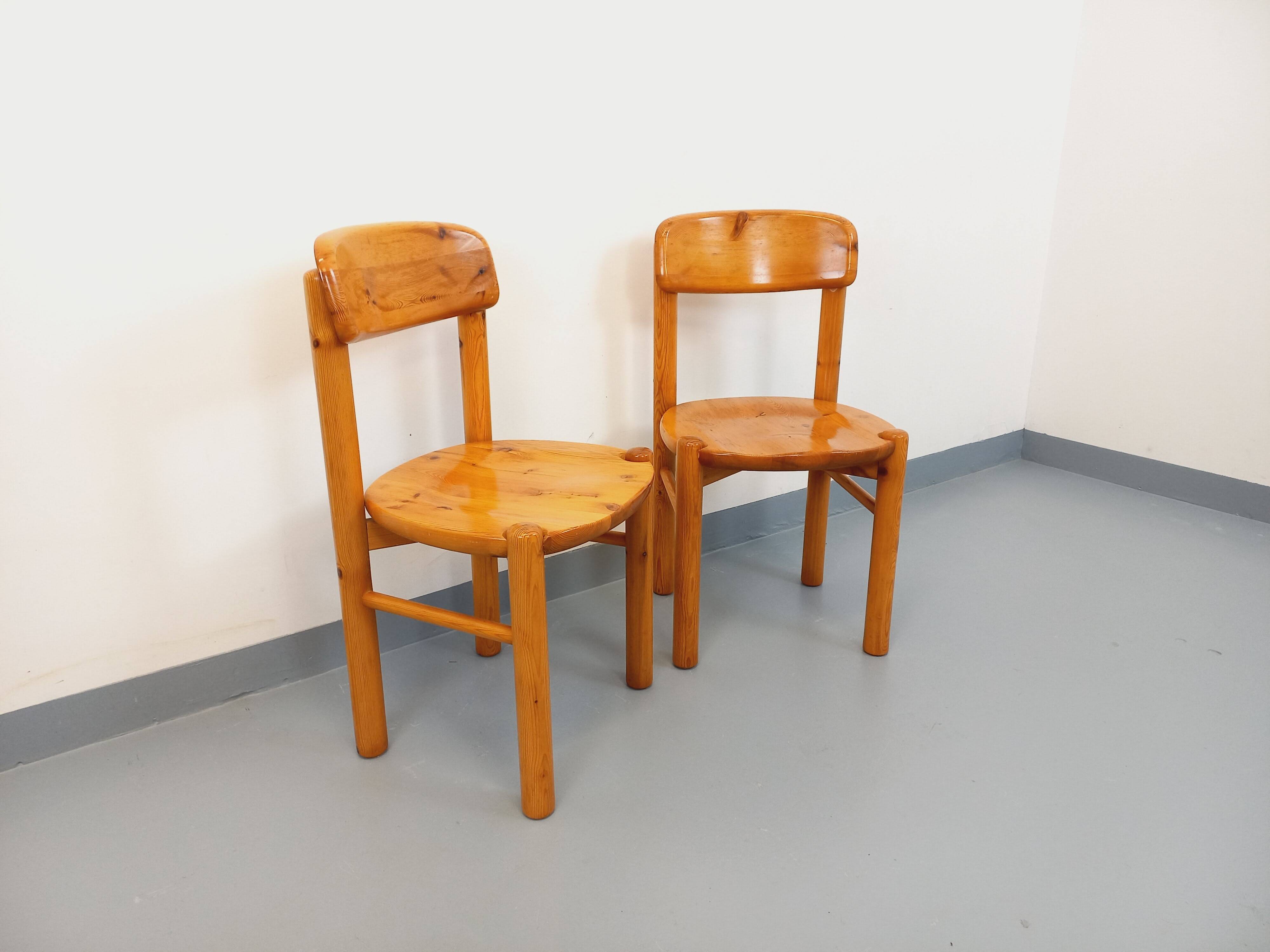 Set of 2 vintage Scandinavian chairs by Rainer Daumiller in pine from the 1960s.