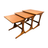 Tables gigognes scandinaves en teck vers 1960